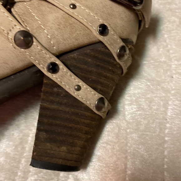 Boots - Picture 2 of 3